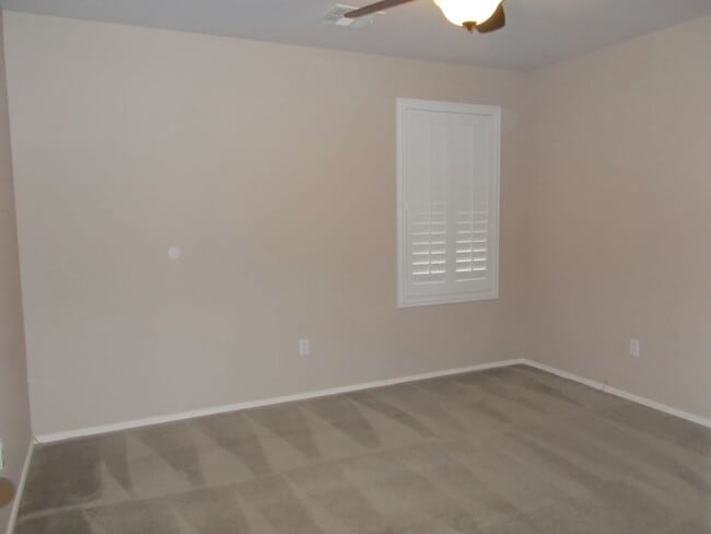 Building Photo - Spacious 3-Bedroom Cul-de-Sac Home in Prime Location