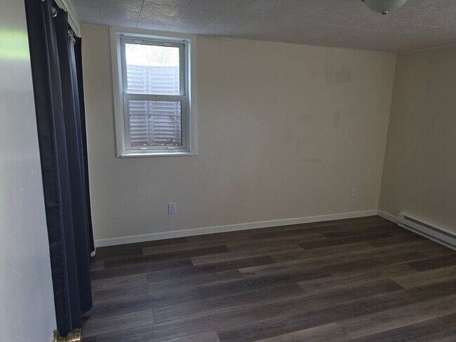 Building Photo - 2 bedroom unit in Berrien Springs