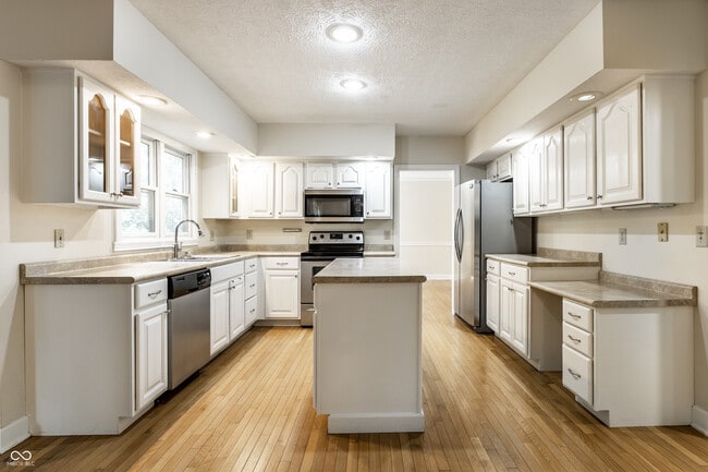 Building Photo - 795 Grace Dr