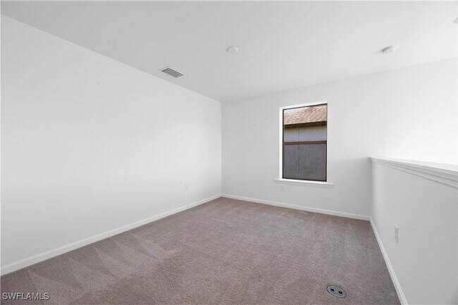 Building Photo - 4583 Lamaida Ln