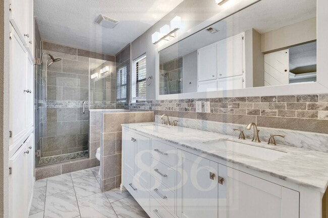 Building Photo - 11301 Taterwood Dr