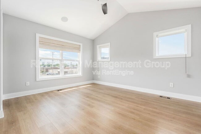 Building Photo - 1192 N Grant Ave