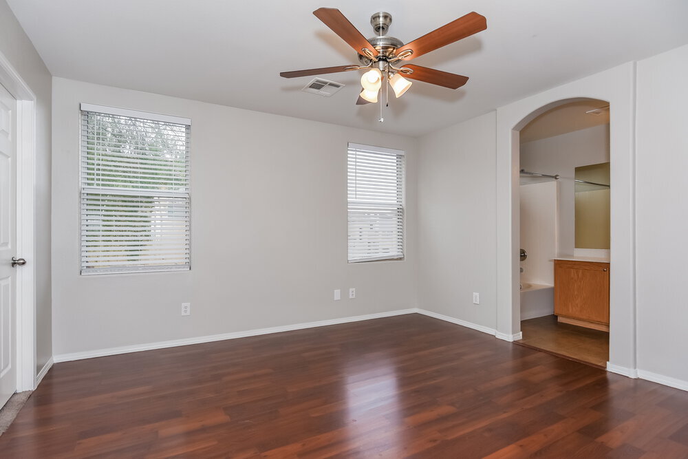 Building Photo - 7423 S Clarita Cavern St