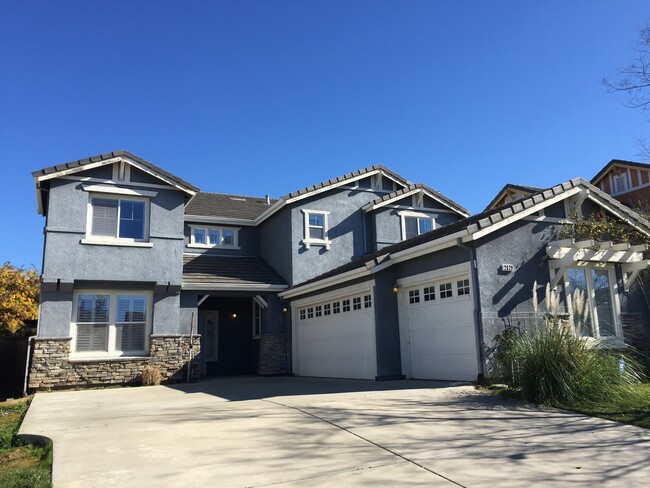 Primary Photo - 4 Bed, 3.5 Bath Antioch Home with Loft