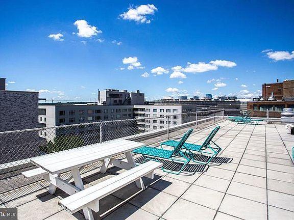 Roof Deck - 2401 H St NW