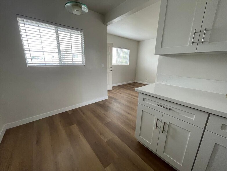 Building Photo - 241 E 8th St