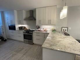 Building Photo - 469 Massachusetts Ave