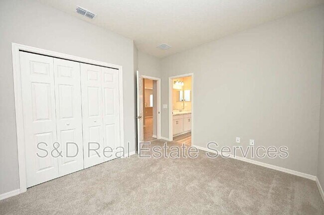 Building Photo - 1731 Oceania Ave