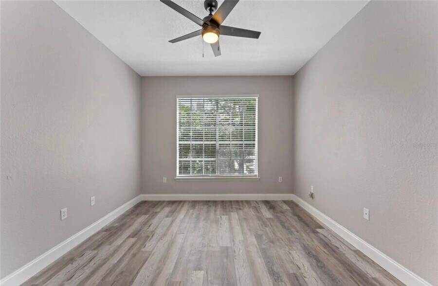 Bedroom - 13015 Plantation Park Cir