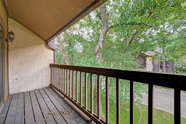 Building Photo - 11711 Memorial Dr