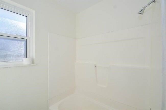 Building Photo - 6923 Cole Creek Dr