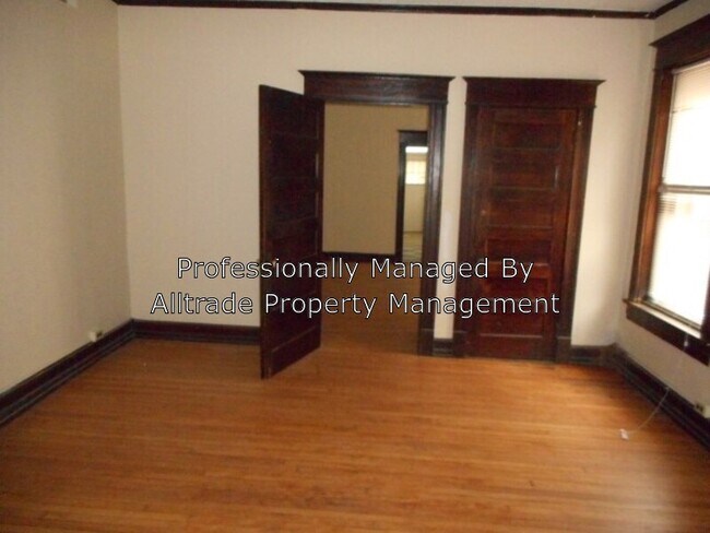 Building Photo - 119 W Burnett Ave