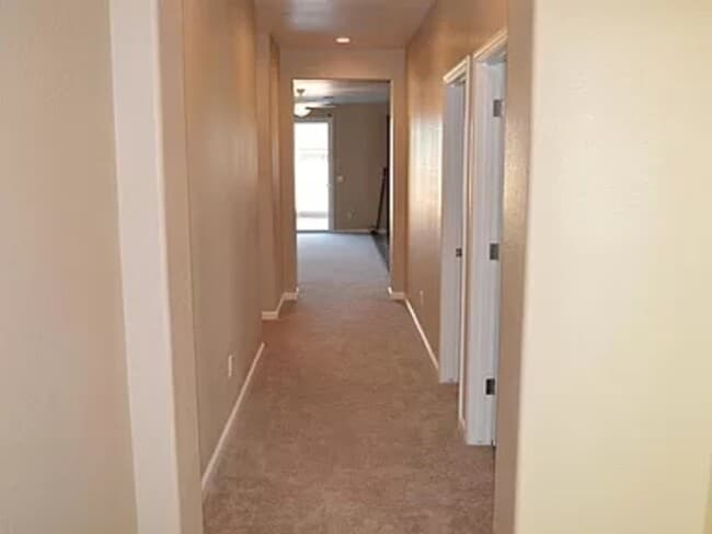 Building Photo - 4450 Lacy Ln