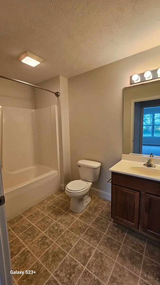 Building Photo - 3030 E Stillwater Landing