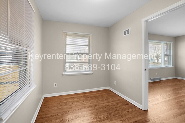 Building Photo - COMING SOON!! Charming 3-Bedroom Home in a Prime Saint Charles Location!