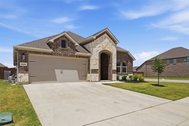 Building Photo - 9937 Tin Star St