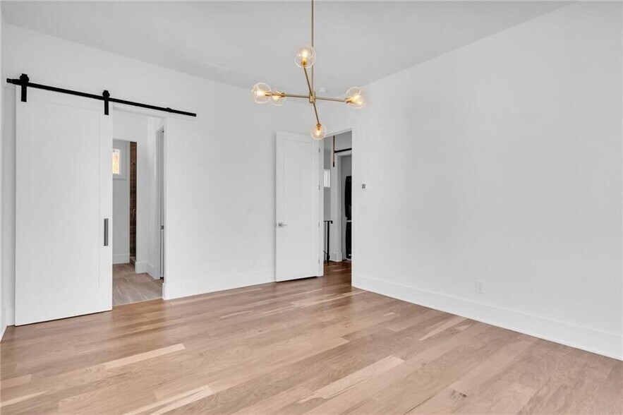 Building Photo - 10965 Serenbe Ln