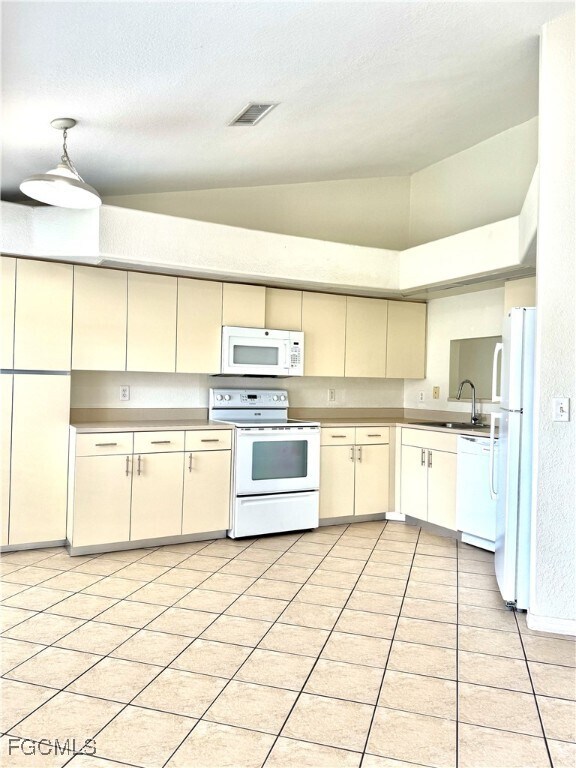 Building Photo - 912 Cape Coral Pkwy W