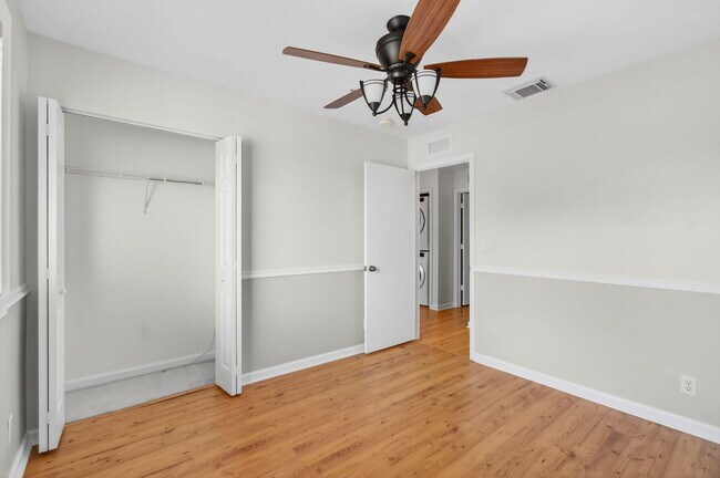 Building Photo - 4582 Danson Way