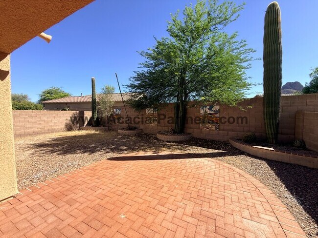 Building Photo - Three Bedroom  Home in Continental Reserves