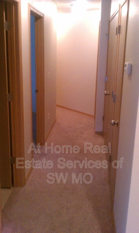 Building Photo - 617 Rilynn Ave