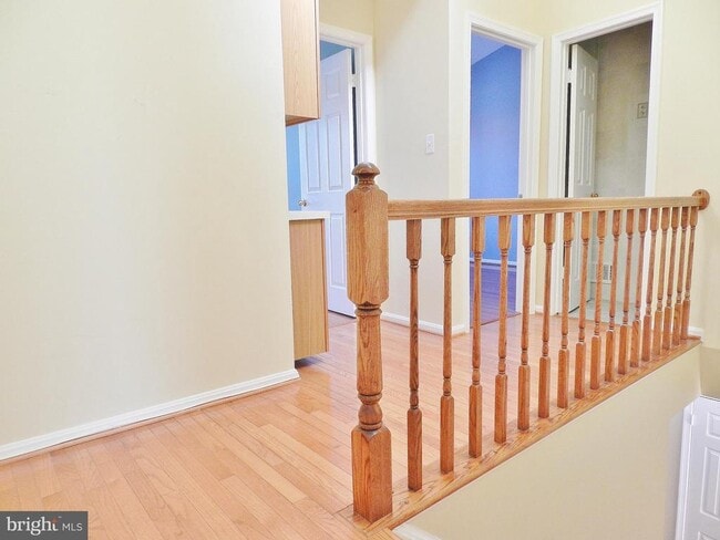 Building Photo - 4235 Fox Lake Dr