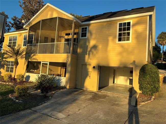 Building Photo - 41515 Silver Dr