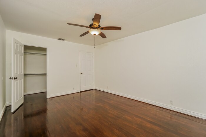 Building Photo - 294 El Monte Blvd
