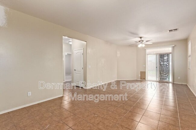 Building Photo - 7419 W Glass Ln