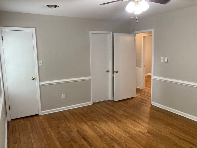 Building Photo - 10101 Bayham Dr