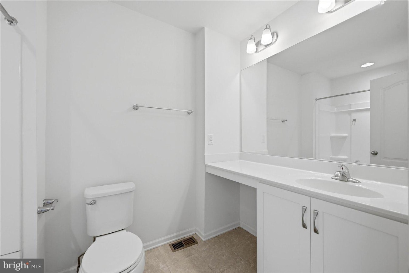 Building Photo - 658 Thumper Dr