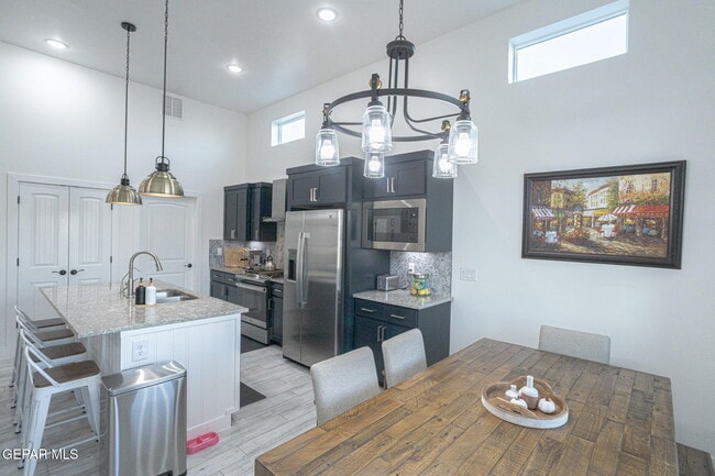 Building Photo - 13820 Paseo de Loma Ct