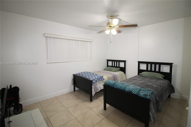 Building Photo - 8415 SW 107th Ave