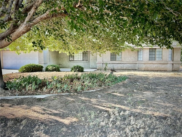Building Photo - 16240 Sycamore St