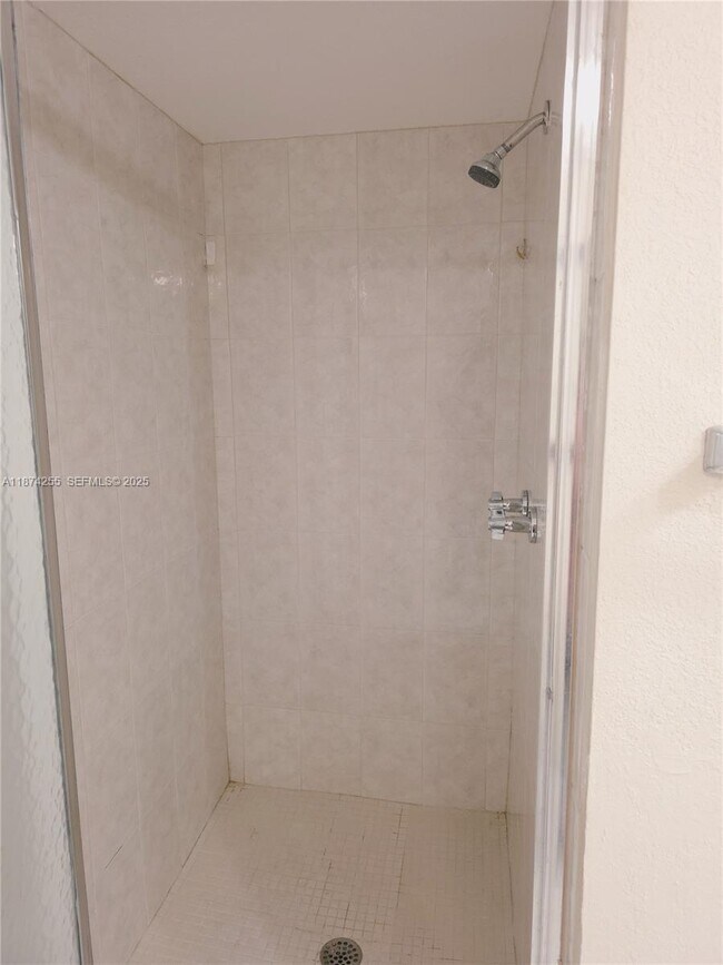 Building Photo - 4140 NW 44th Ave