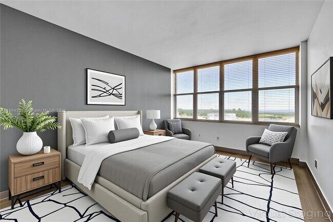 Building Photo - 7441 Wayne Ave