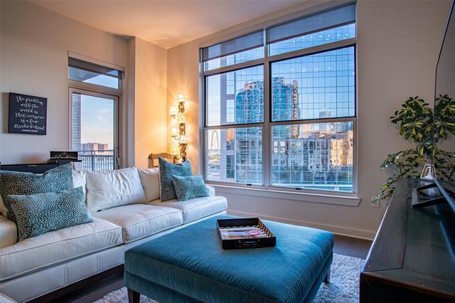 Building Photo - 2323 N Houston St