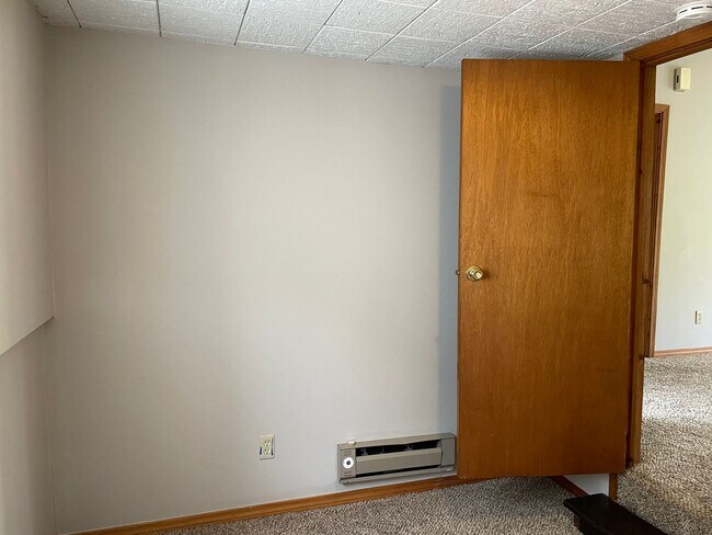 Building Photo - M1614 #1-3