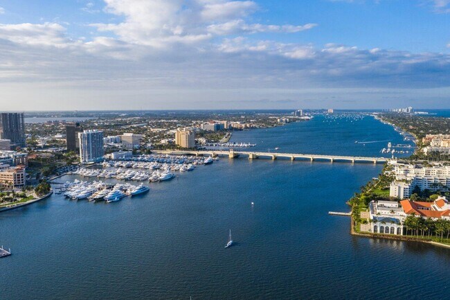 Building Photo - 651 Okeechobee Blvd