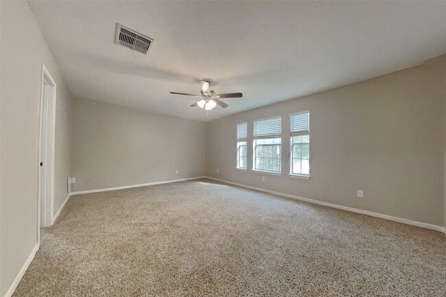 Building Photo - 407 Douglas Fir Dr