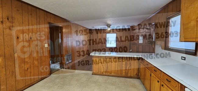 Building Photo - 4474 E Cottonwood Rd