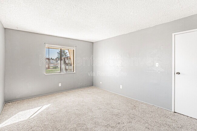 Building Photo - 10211 Ura Ln