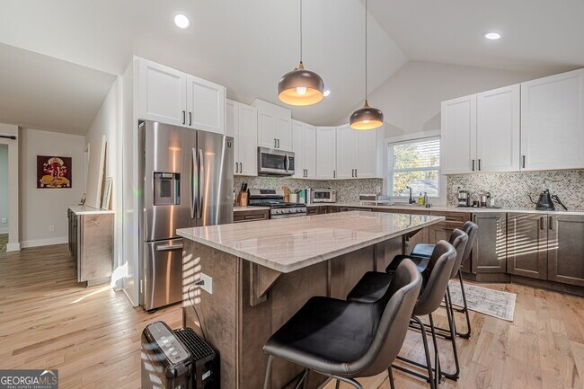 Building Photo - 1953 Beecher Rd SW