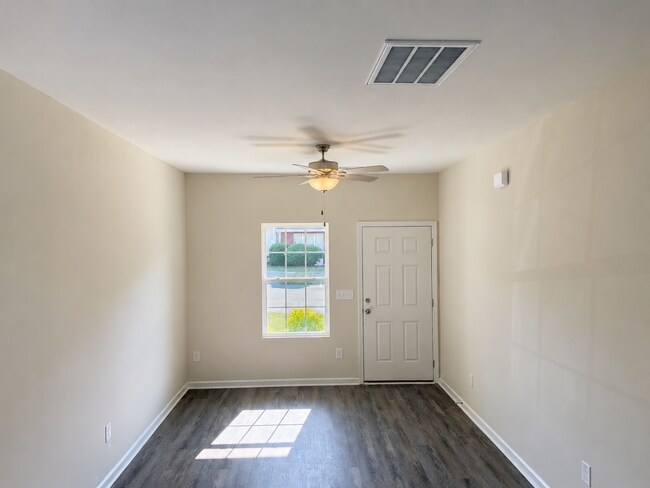 Building Photo - 1110 Brooksridge Way