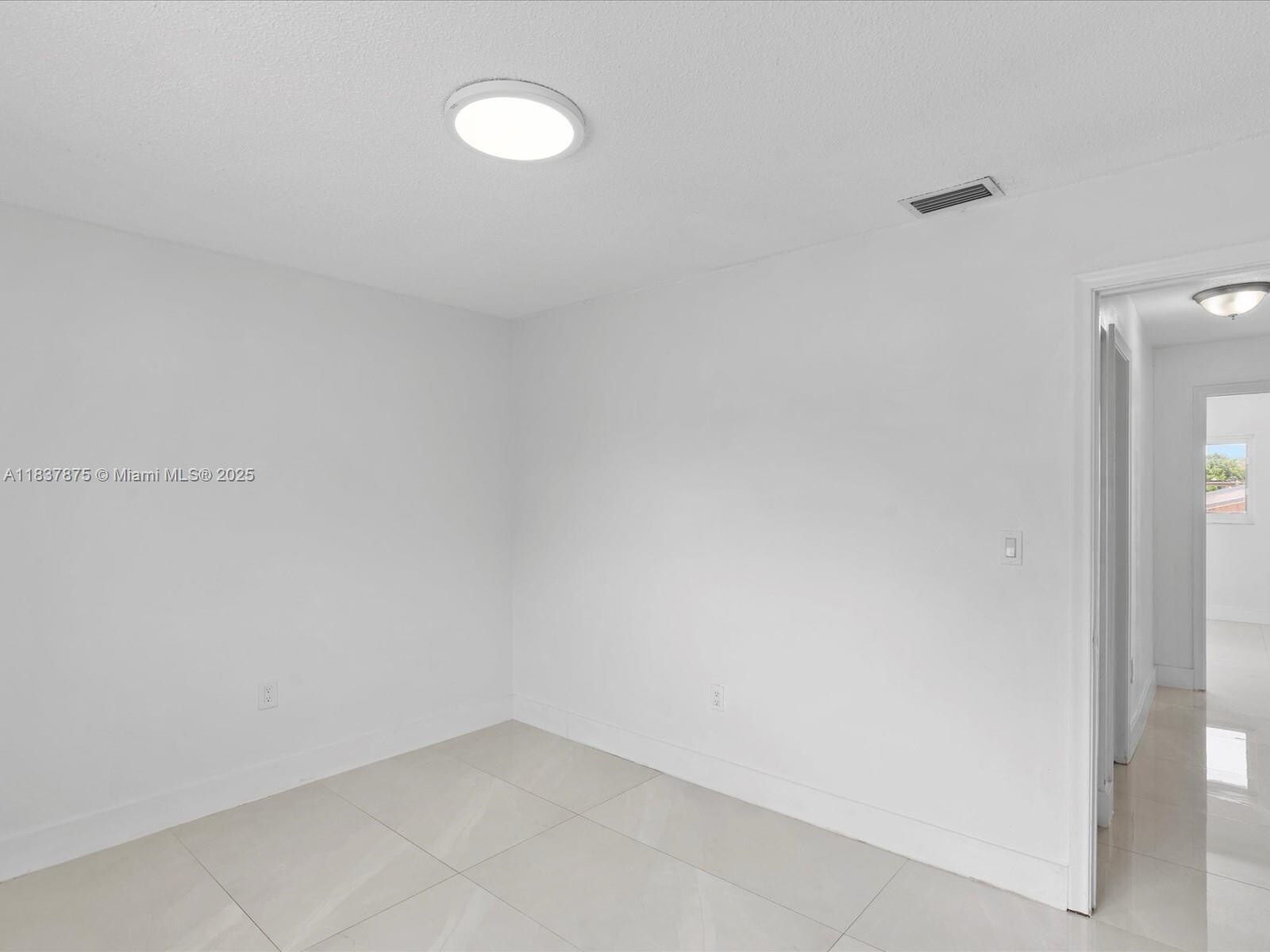 Building Photo - 1790 W 58th St