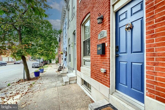 Primary Photo - 131 N Patterson Park Ave