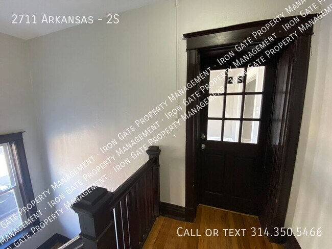 Building Photo - 2711 Arkansas-2S