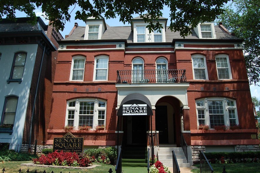 Senate Square 1921 Sidney St Saint Louis MO 63104 Apartment Finder