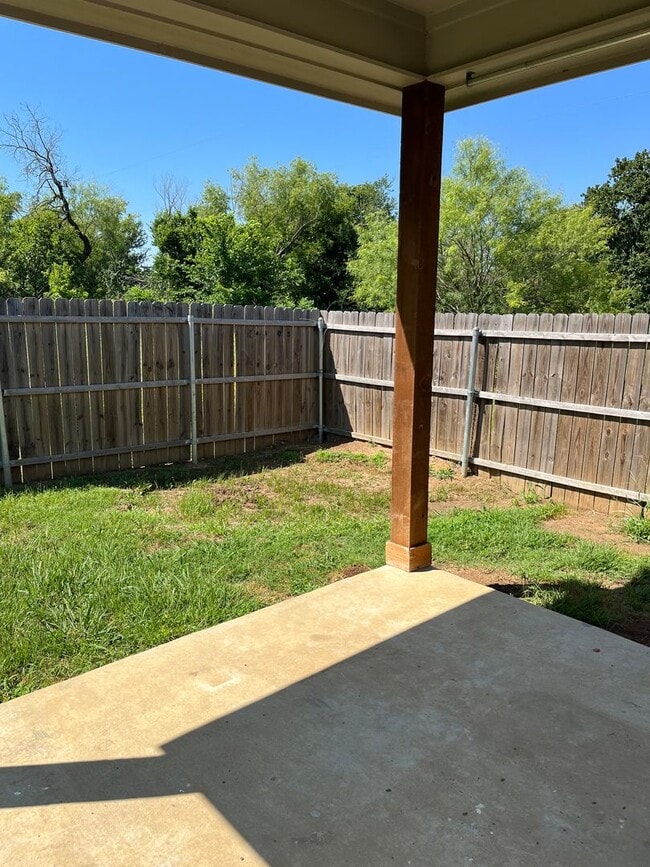 Building Photo - 2332 CR 314