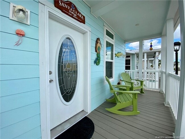 Building Photo - 142 NE Coastal Dr